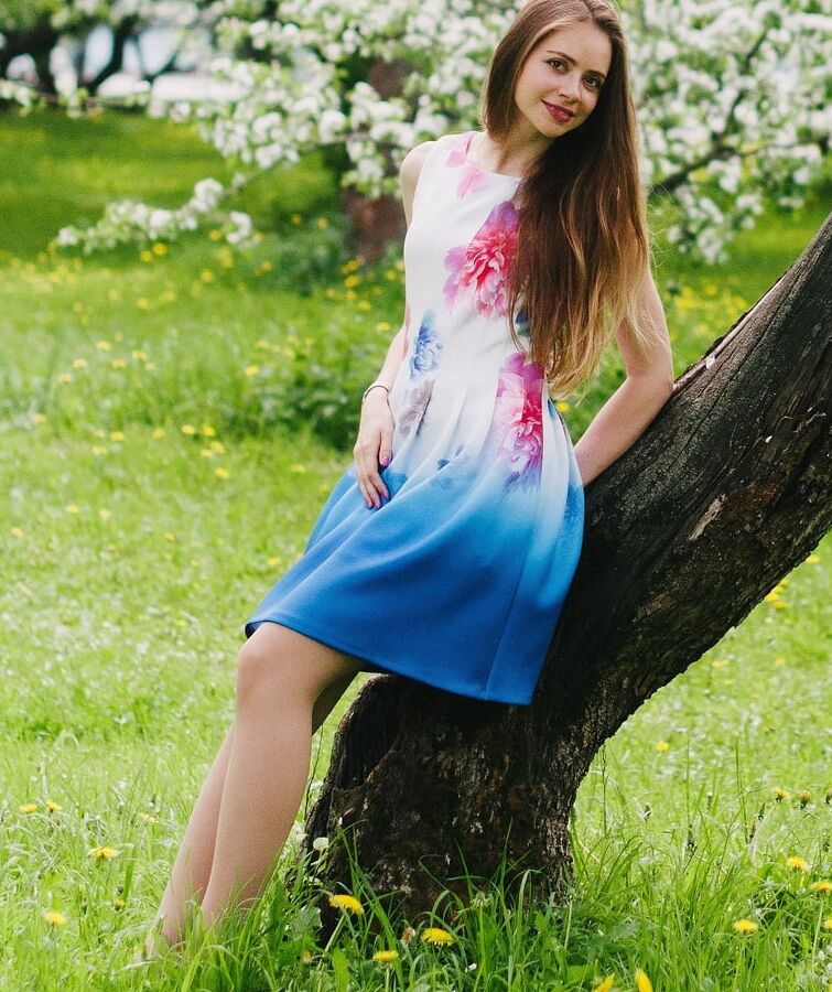 Tidy Russian Wife in Pantyhose