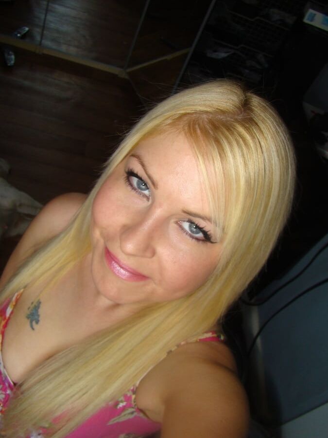 BLONDES HAVE MORE FUN