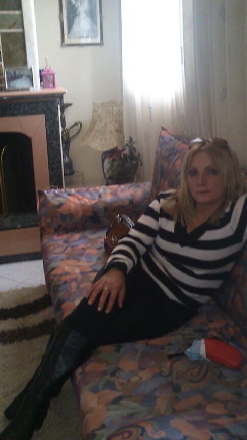 Greek Milf From Social Media : Dimitra