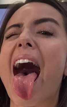 CHLOE BENNET