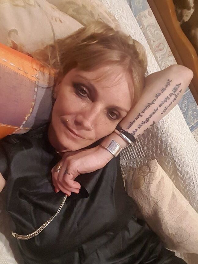 Greek Milf From Social Media : Dimitra