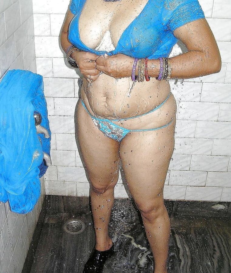 Shower sex with milf