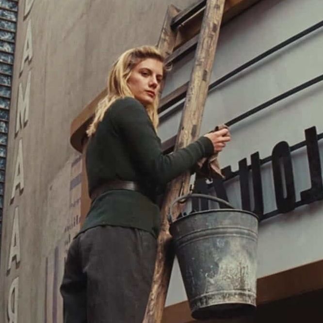 Melanie Laurent