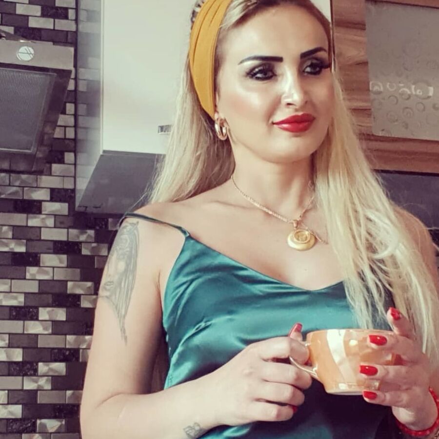Sexy turkish Ozlem