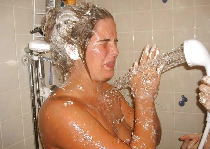 Mehl in Dusche