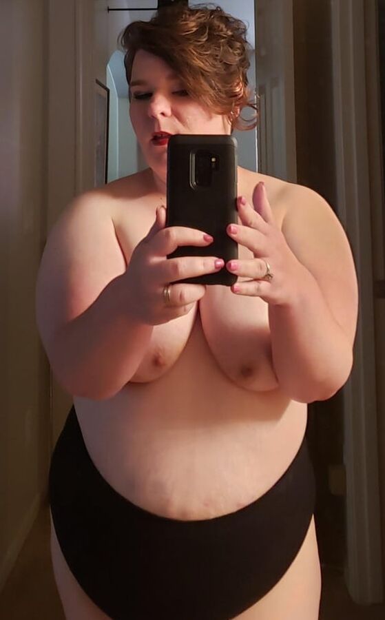 Selfie Amateur BBWs! - !