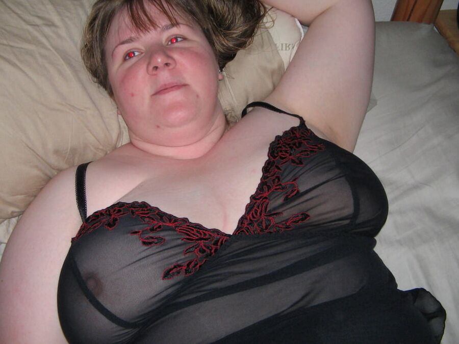 Sarah in a nighty