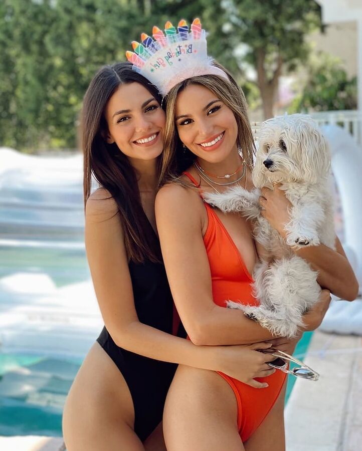 Sexy Babe Victoria Justice