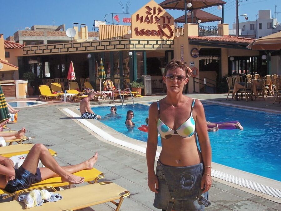 MILF Wives - Bikinis -