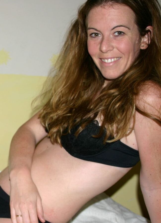 Cute Pregnant MILF