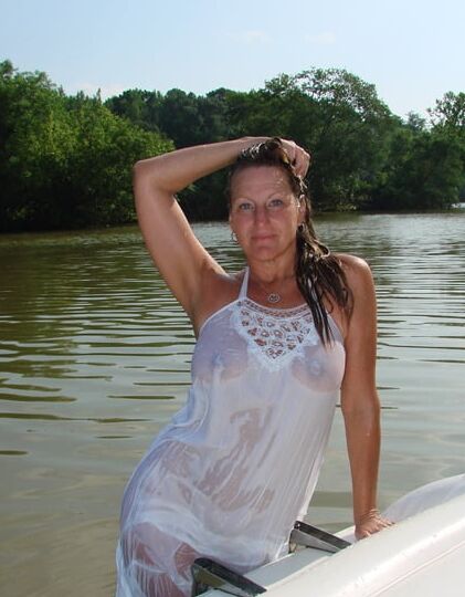 Women Need Expsoure - Bisexual Wife