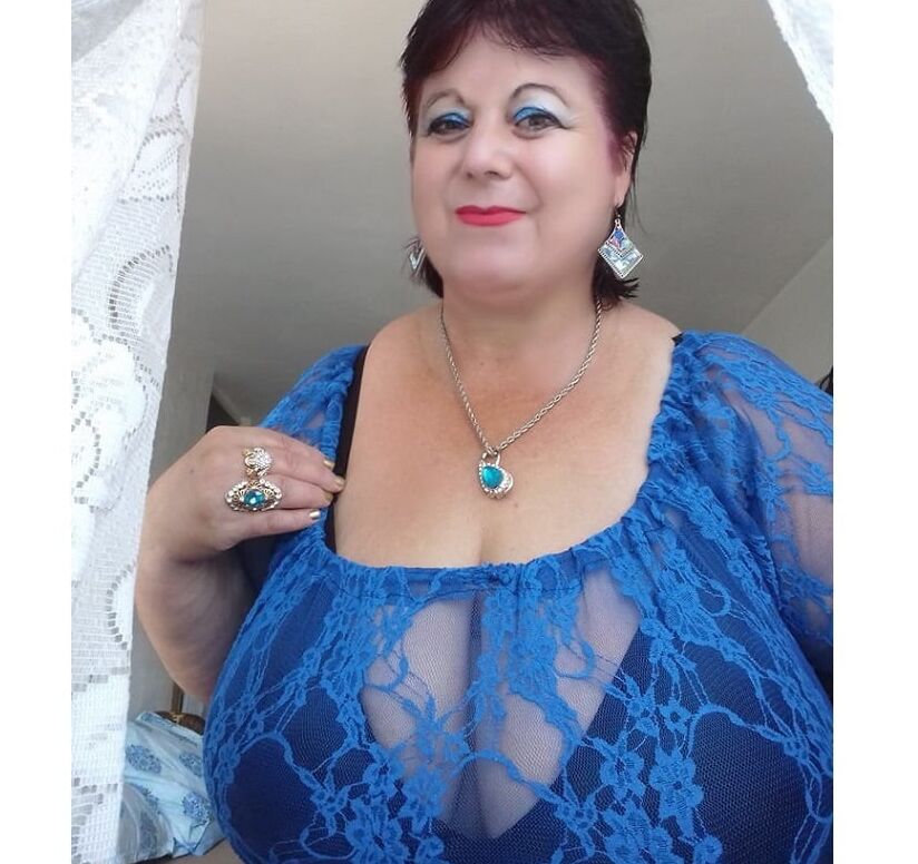 Deniza mit den Superkurven