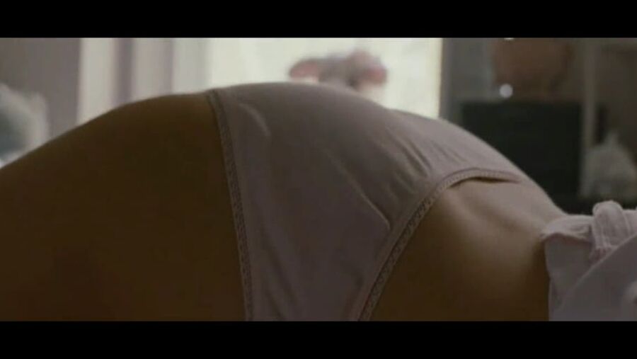 Natalie Portman milf