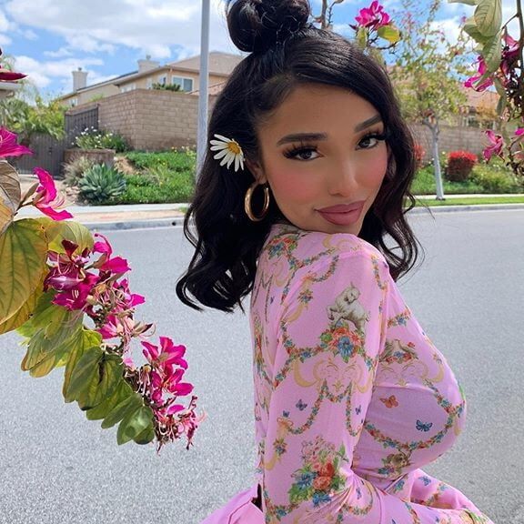Kiara Marie - Amazing Babe
