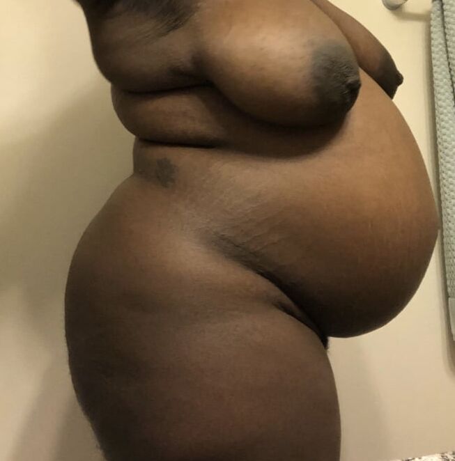 Cute Pregnant MILF