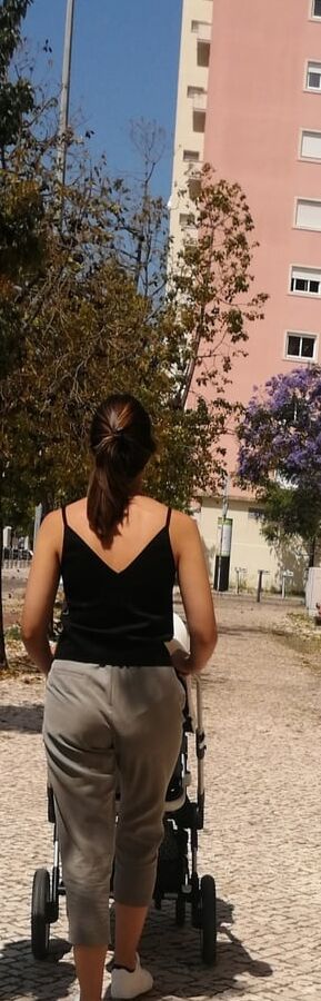 Candids--Portugal - comment and rate