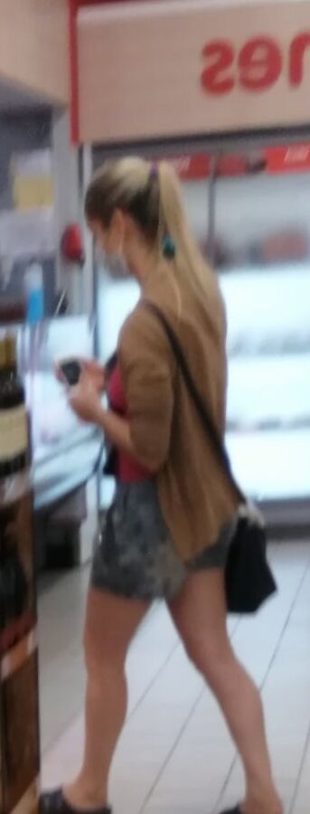 Candids--Portugal - comment and rate