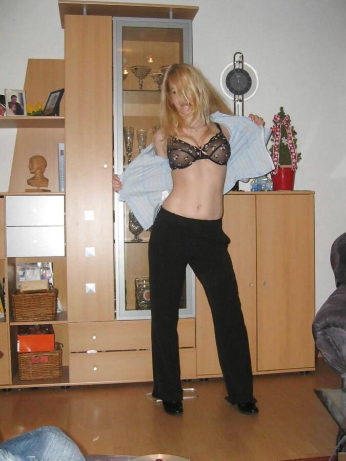 Horny Russian Milf Sluts. Geile Russische Milf Schlampen