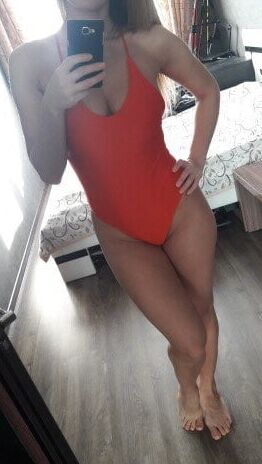 More Sexy Swimsuit Milfs