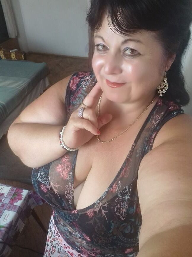 Deniza mit den Superkurven