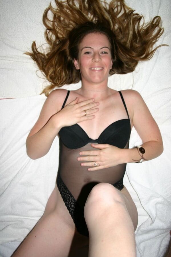 Cute Pregnant MILF