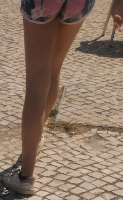 Candids--Portugal - comment and rate
