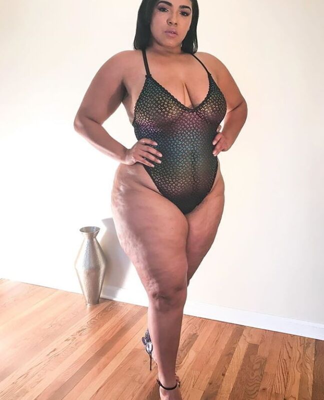 More Sexy Swimsuit Milfs