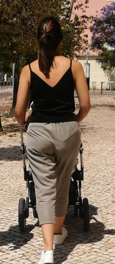Candids--Portugal - comment and rate