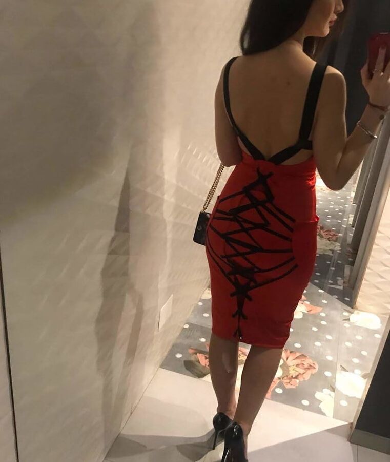 Backless Selfies