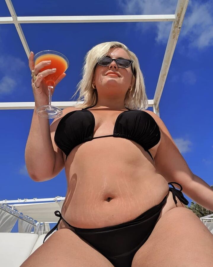 BBW Felicity Hayward