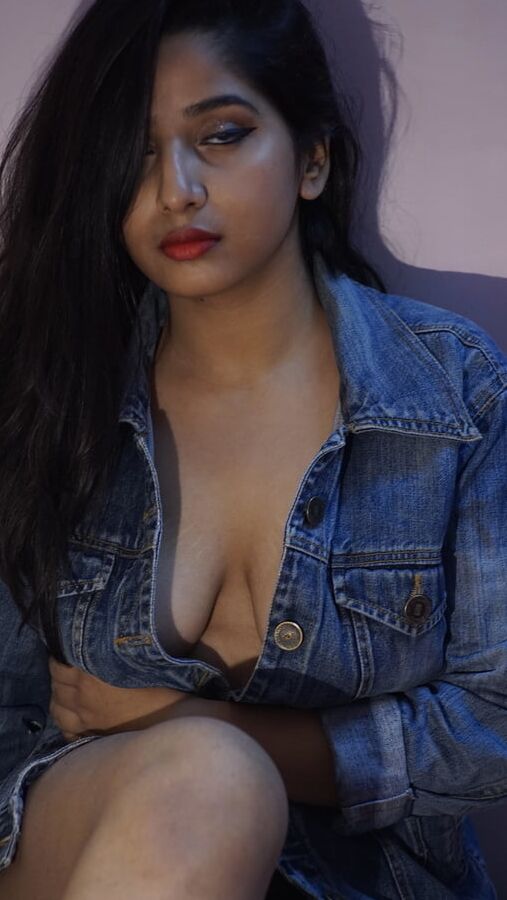 DESI MODEL PHOTOSHOOT