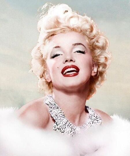 vintage bombshells in fur and feather