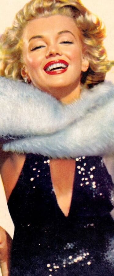 vintage bombshells in fur and feather