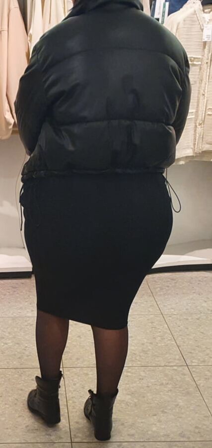 Dutch milf ass