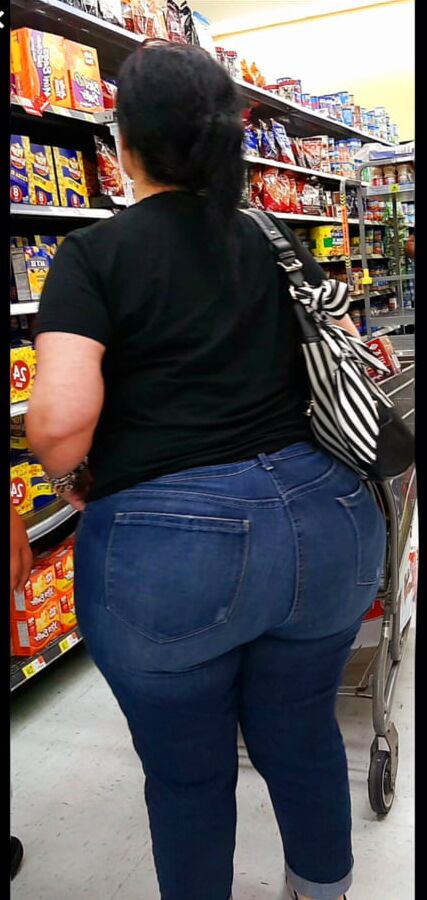 Dutch milf ass