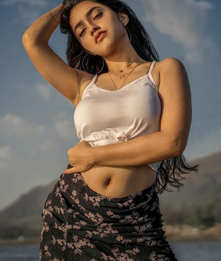 HOT DESI UNSEEN INDIAN AMATEUR MILF