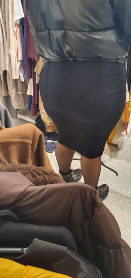 Dutch milf ass