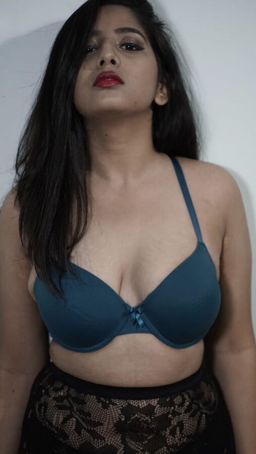 DESI MODEL PHOTOSHOOT