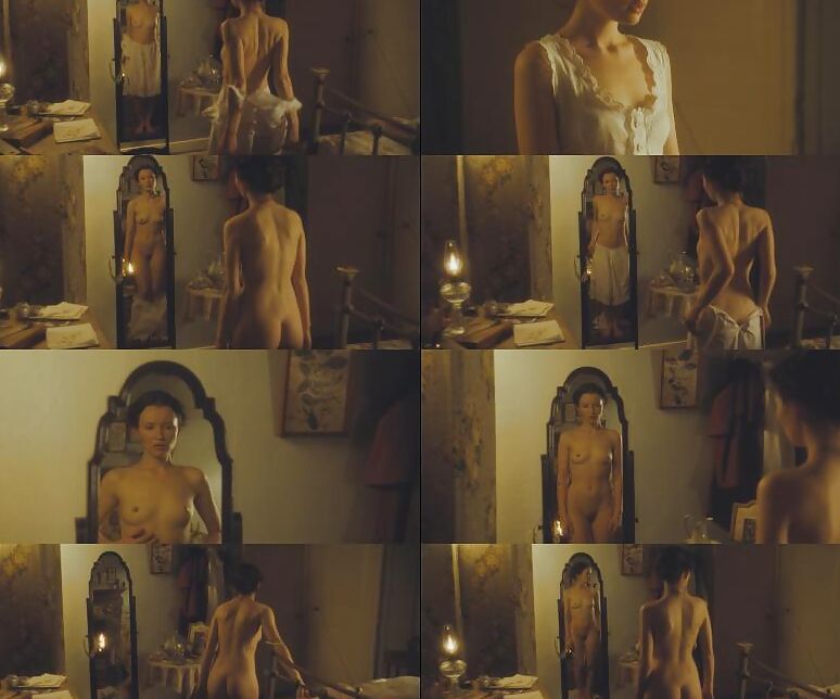 Emily Browning leaks aug