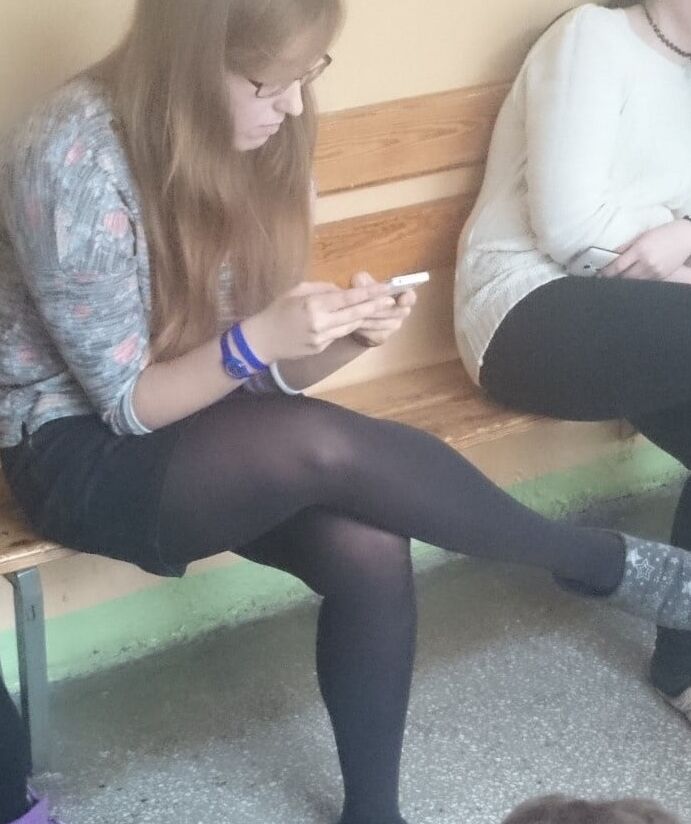 PANTYHOSE AMATEURS