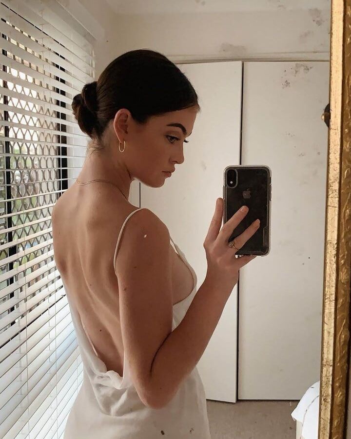 Backless Selfies