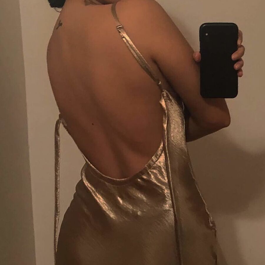 Backless Selfies