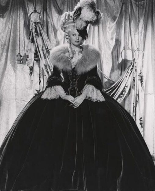 vintage bombshells in fur and feather