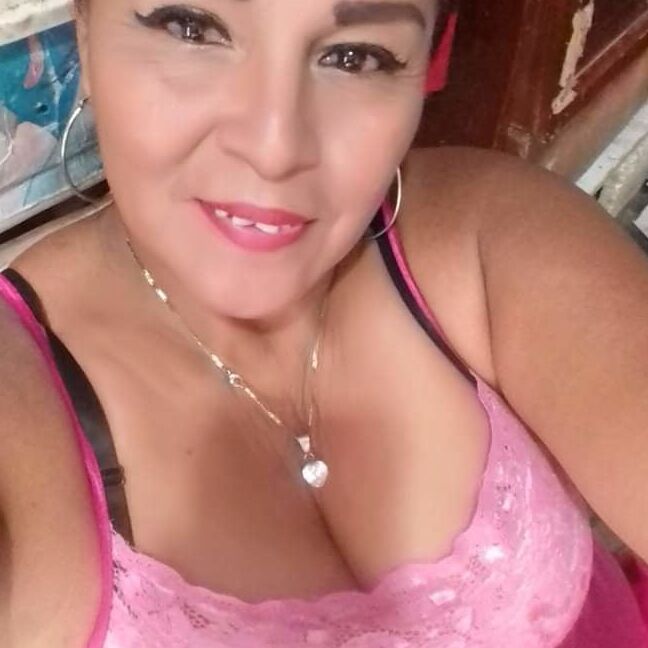 Shaved granny rica abuela depilada se afeita el toto y ano