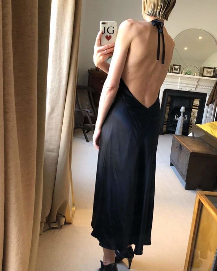 Backless Selfies