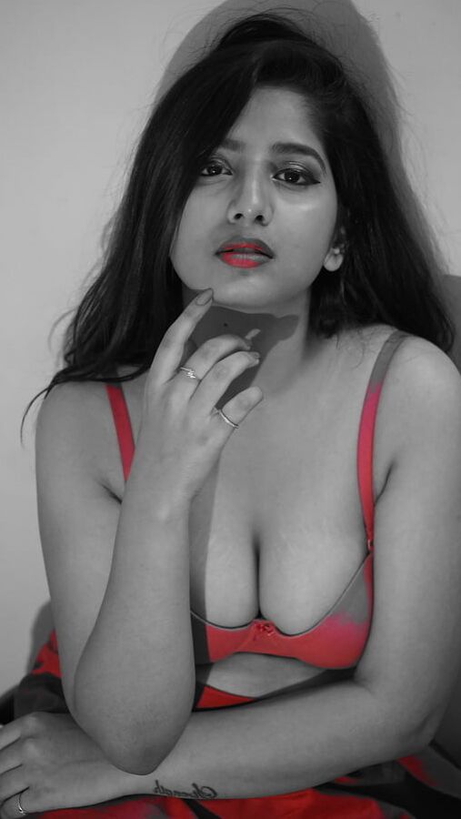 DESI MODEL PHOTOSHOOT