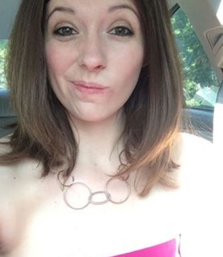 Snobby white girl for cumments