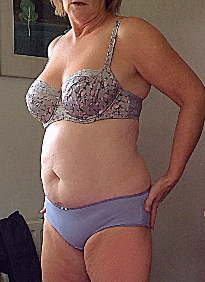 Grannies and matures in bra and panties