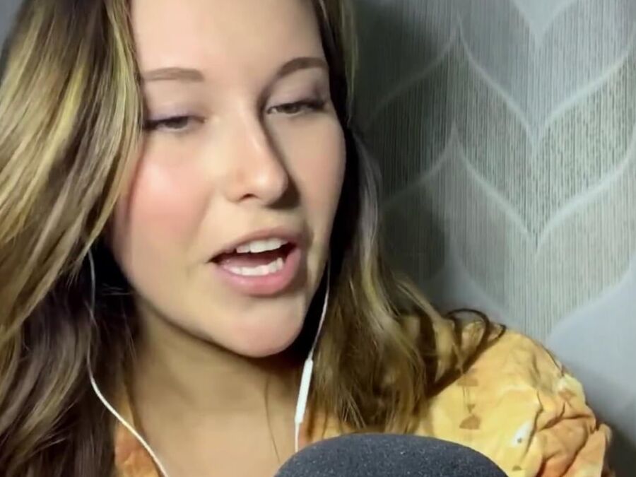 Beautiful ASMR girl needs tributes