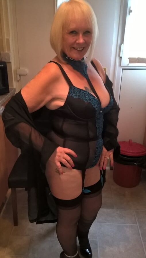 sexy granny Jan